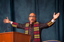 Rev. Zan Holmes